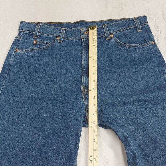 Vintage 90's Levi's 550 Relaxed Fit Baggy Medium Wash Denim Jean Shorts Size 38 - Picture 3 of 7